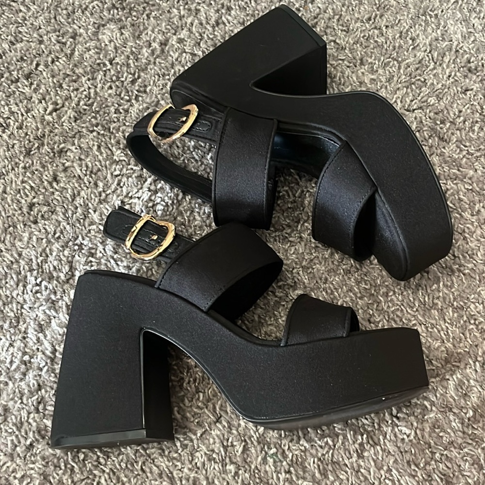 Steve Madden Valory Platform Sandal